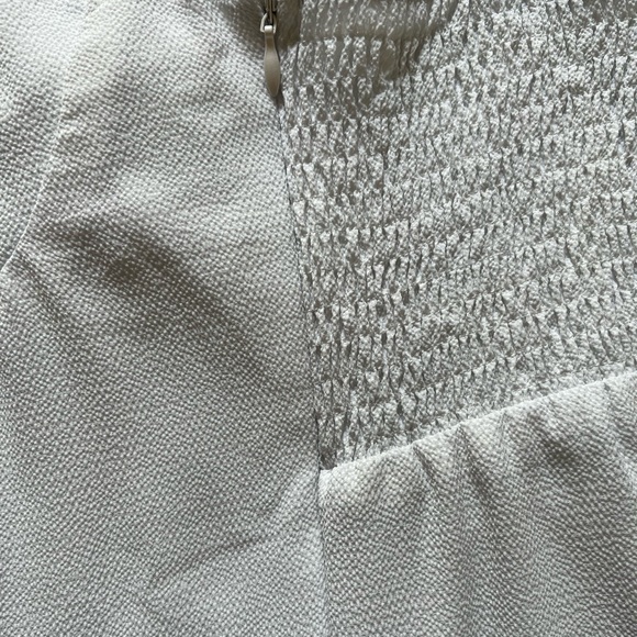 SHE AND SKY WHITE MINI DRESS WITH RUFFLED HEM SIZE SMALL - Picture 6 of 9